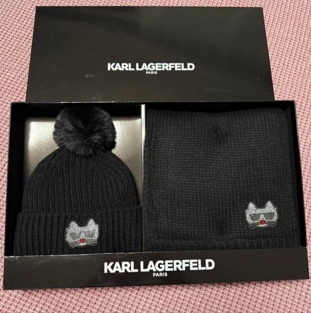Karl Lagerfeld Black Knit Hat and Scarf Set